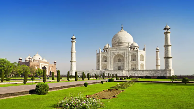 The City of Taj tours 1